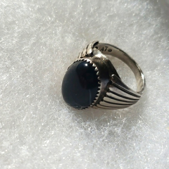 Sold NATIVE AMERICAN ONYX MAN STERLING WEDDING RING ENGAGEMENT STUNNING - Picture 4 of 5